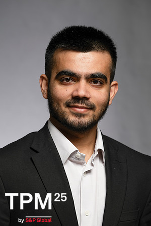 840 TPM25 Professional Headshots