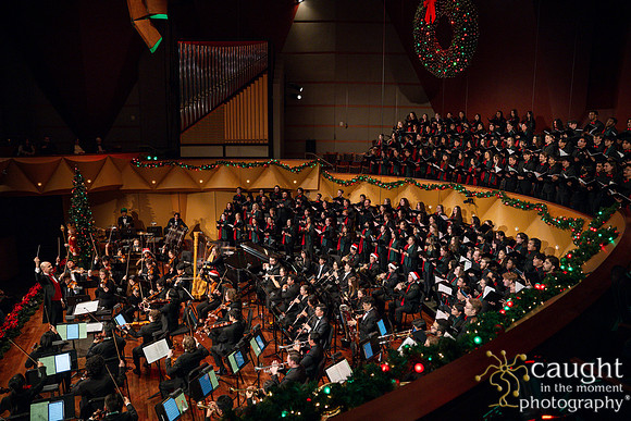 055 Deck the Hall 2024
