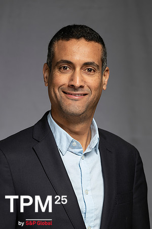 1043 TPM25 Professional Headshots