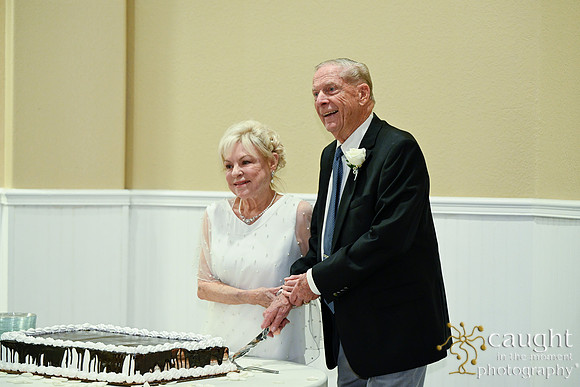 042 426 Rasmussen Wedding - Dancing Cake