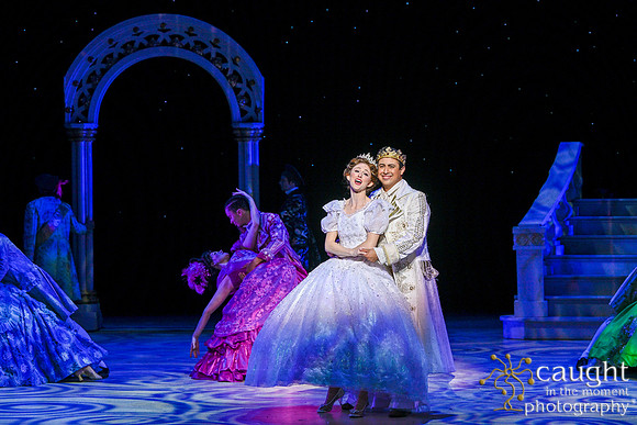 045 Cinderella Musical Theatre West Live Production
