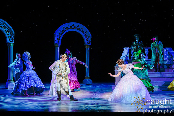 043 Cinderella Musical Theatre West Live Production