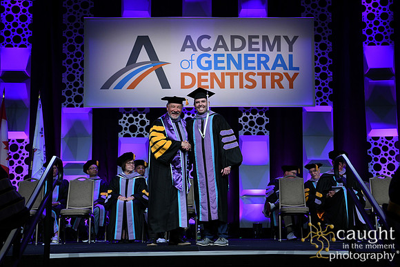 1686R AGD2022 Convocation Stage 5172