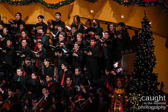 037 Deck the Hall 2024
