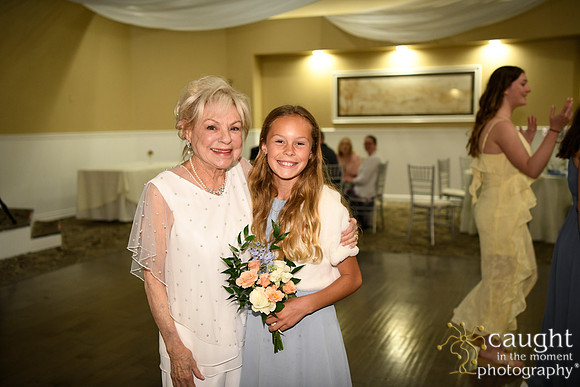 045 471 Rasmussen Wedding - Bouquet and Garter Toss