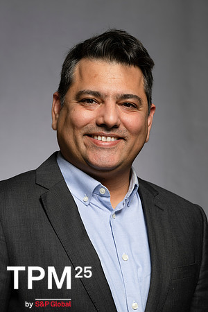 833 TPM25 Professional Headshots