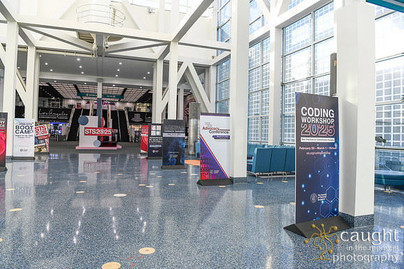 009 STS2025-Registration & Signage