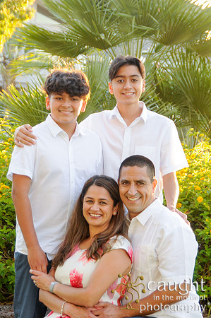 041 Duran Family Portraits in Long Beach