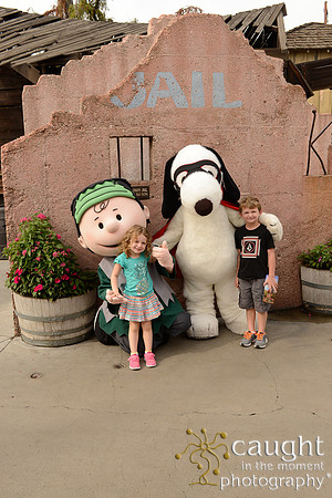 003 Family Portraits at Knott's 2016