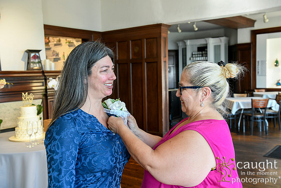 057 Greet Wedding