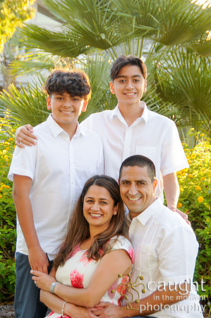 042 Duran Family Portraits in Long Beach