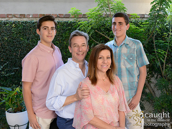 037 Deukmejian Family Portraits