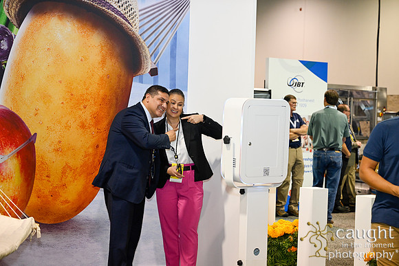 086 MSC at Global Produce in Anaheim 2023-Booth Activity