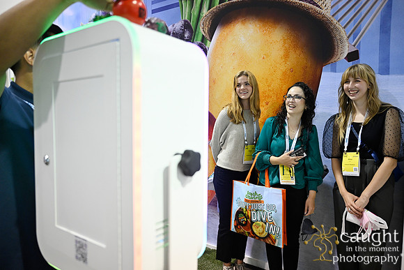 149 MSC at Global Produce in Anaheim 2023-Booth Activity