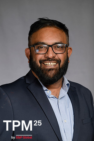 510 TPM25 Professional Headshots