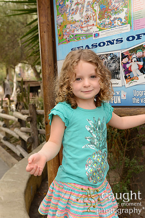 010 Family Portraits at Knott's 2016