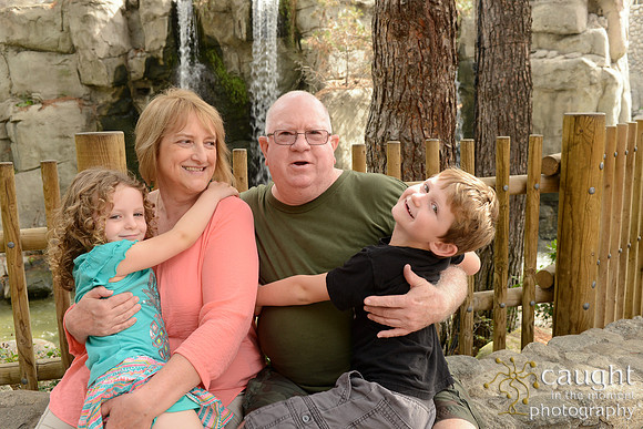 038 Family Portraits at Knott's 2016