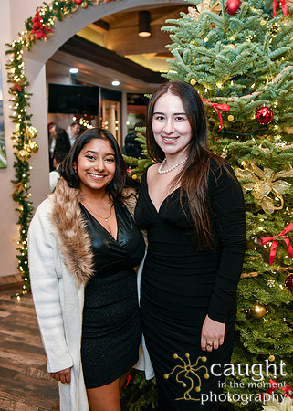 029 Agendia Holiday Party Portraits 2023