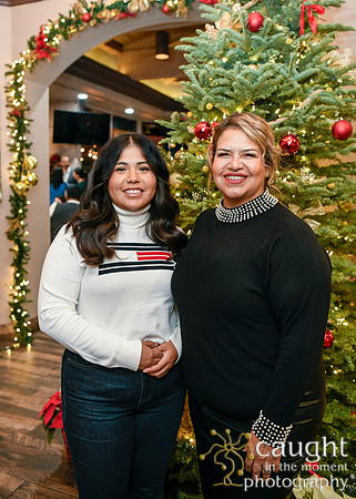 033 Agendia Holiday Party Portraits 2023