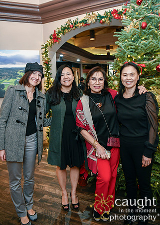 037 Agendia Holiday Party Portraits 2023