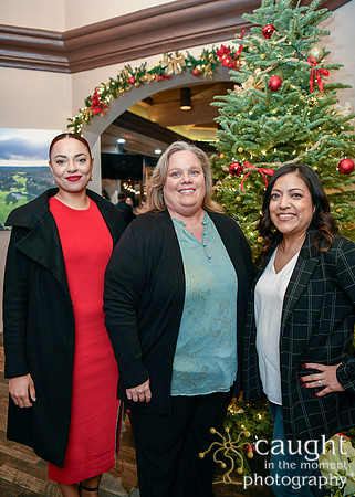 038 Agendia Holiday Party Portraits 2023