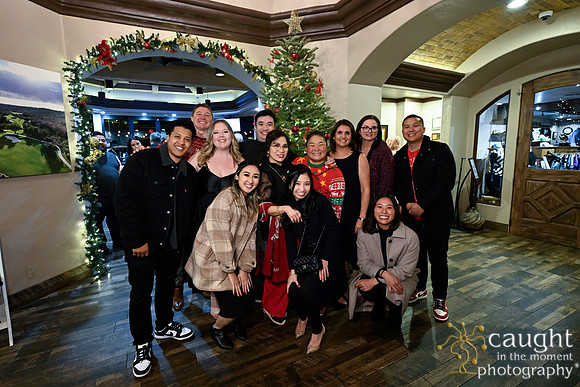 054 Agendia Holiday Party Portraits 2023