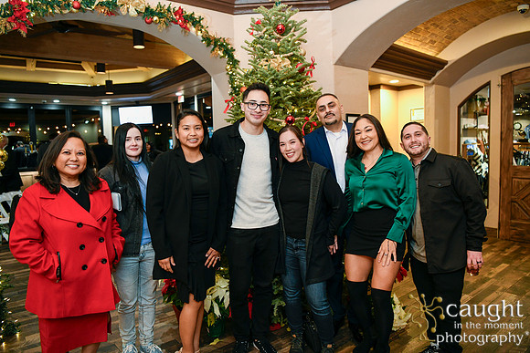 058 Agendia Holiday Party Portraits 2023
