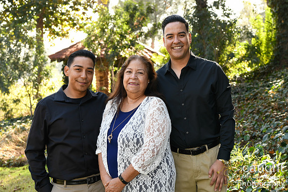 063 Marinez Family Portraits in Fullerton