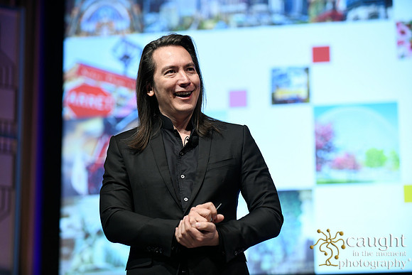 100 AAE 2019 in Montreal - Keynote with Mike Walsh