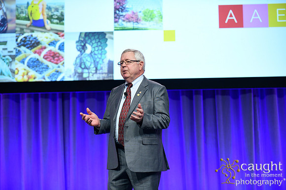 095 AAE 2019 in Montreal - Keynote with Mike Walsh