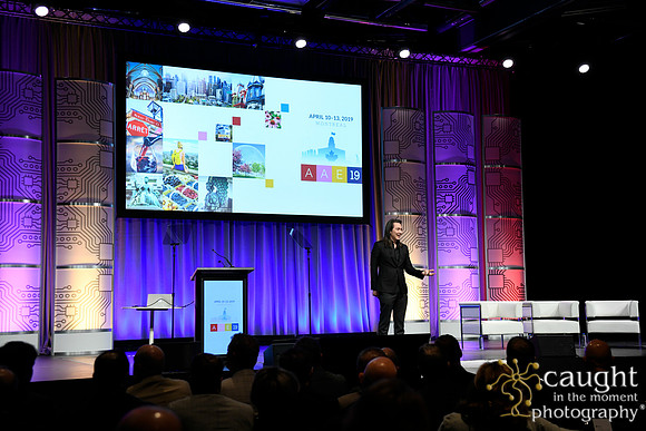 120 AAE 2019 in Montreal - Keynote with Mike Walsh