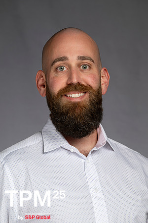 480 TPM25 Professional Headshots