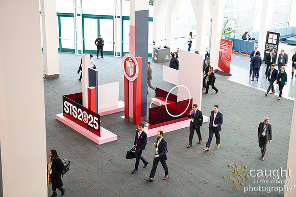 019 STS2025-Registration & Signage