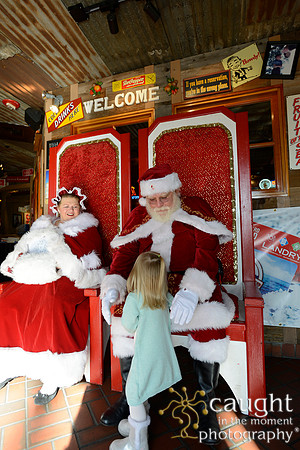 035 Breakfast with Santa at Bubba Gump Anaheim GardenWalk