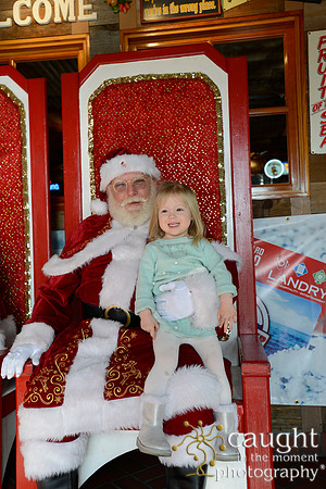 040 Breakfast with Santa at Bubba Gump Anaheim GardenWalk