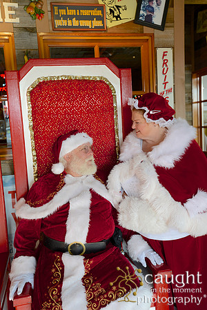 030 Breakfast with Santa at Bubba Gump Anaheim GardenWalk