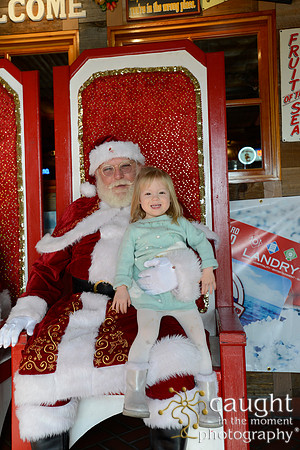 039 Breakfast with Santa at Bubba Gump Anaheim GardenWalk