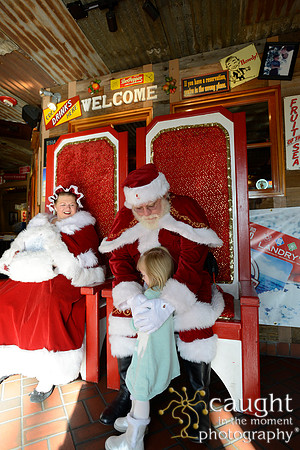 036 Breakfast with Santa at Bubba Gump Anaheim GardenWalk