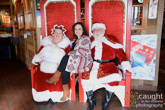 048 Breakfast with Santa at Bubba Gump Anaheim GardenWalk