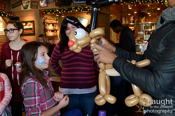 129 Breakfast with Santa at Bubba Gump Anaheim GardenWalk