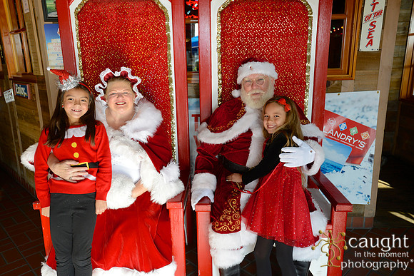 042 Breakfast with Santa at Bubba Gump Anaheim GardenWalk