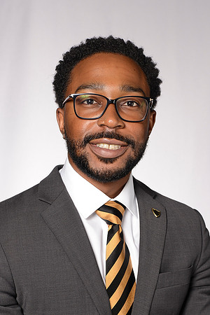 713 STS2024 Headshots