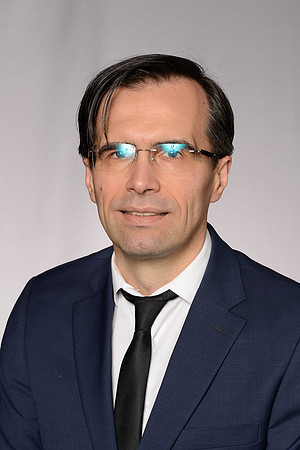 2622 STS2024 Headshots