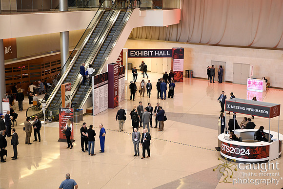 041 STS2024-Registration and Signage