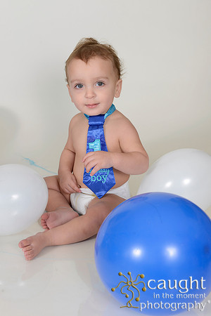 037 Liam Wacker 1st Birthday Portraits and Cake Smash