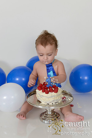 057 Liam Wacker 1st Birthday Portraits and Cake Smash