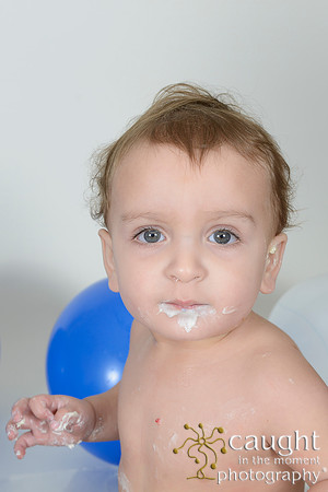 098 Liam Wacker 1st Birthday Portraits and Cake Smash