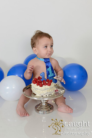 053 Liam Wacker 1st Birthday Portraits and Cake Smash