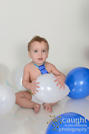 033 Liam Wacker 1st Birthday Portraits and Cake Smash