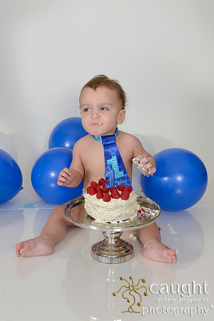 048 Liam Wacker 1st Birthday Portraits and Cake Smash